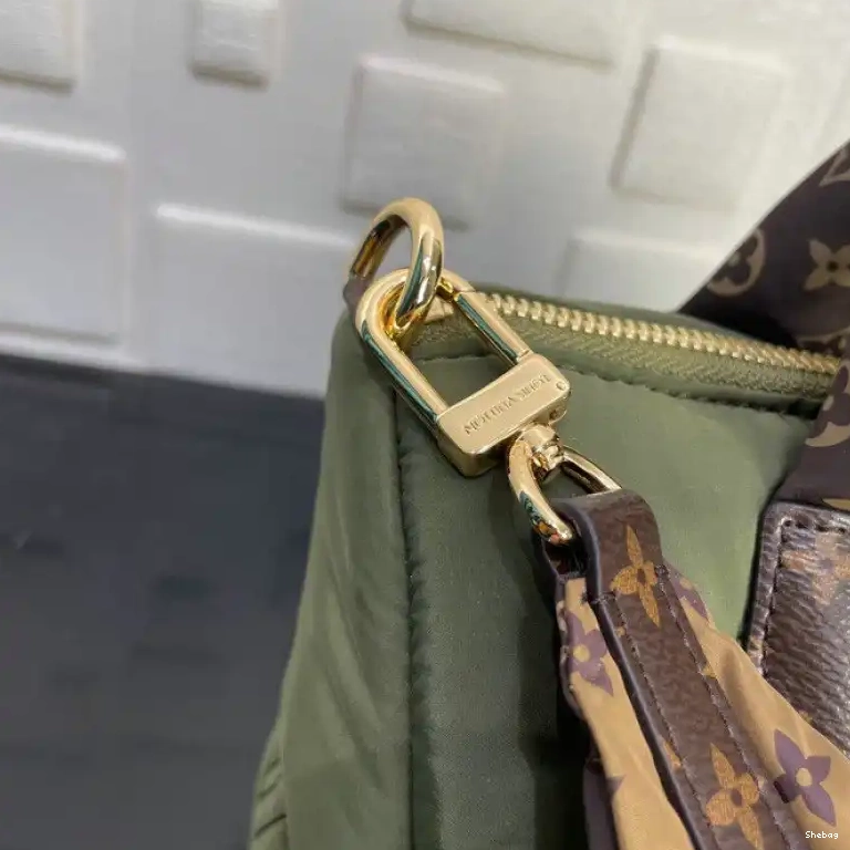 Bag 2201DJ0001 LV 0629